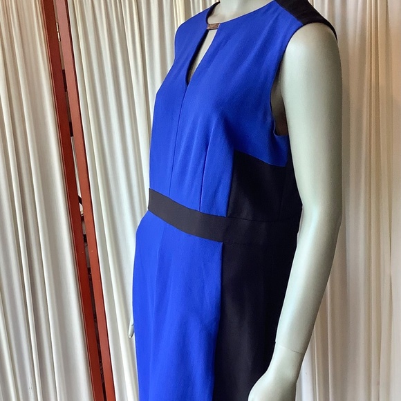 Sandra Darren Sleeveless Dress Blue Black Color Block Sheath Size 12 - Picture 3 of 8